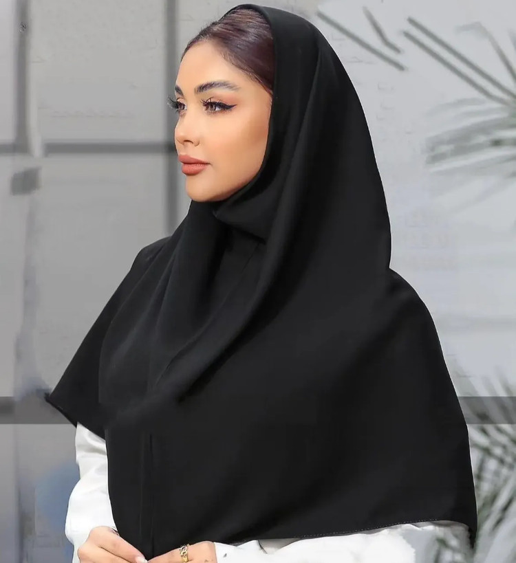 مقنعه مشکی بروجرد اعلا